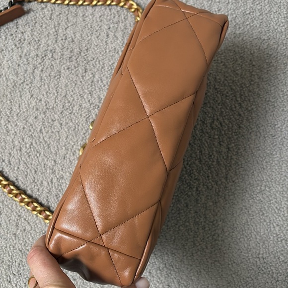 Chanel 19 caramel bag - Picture 8 of 16